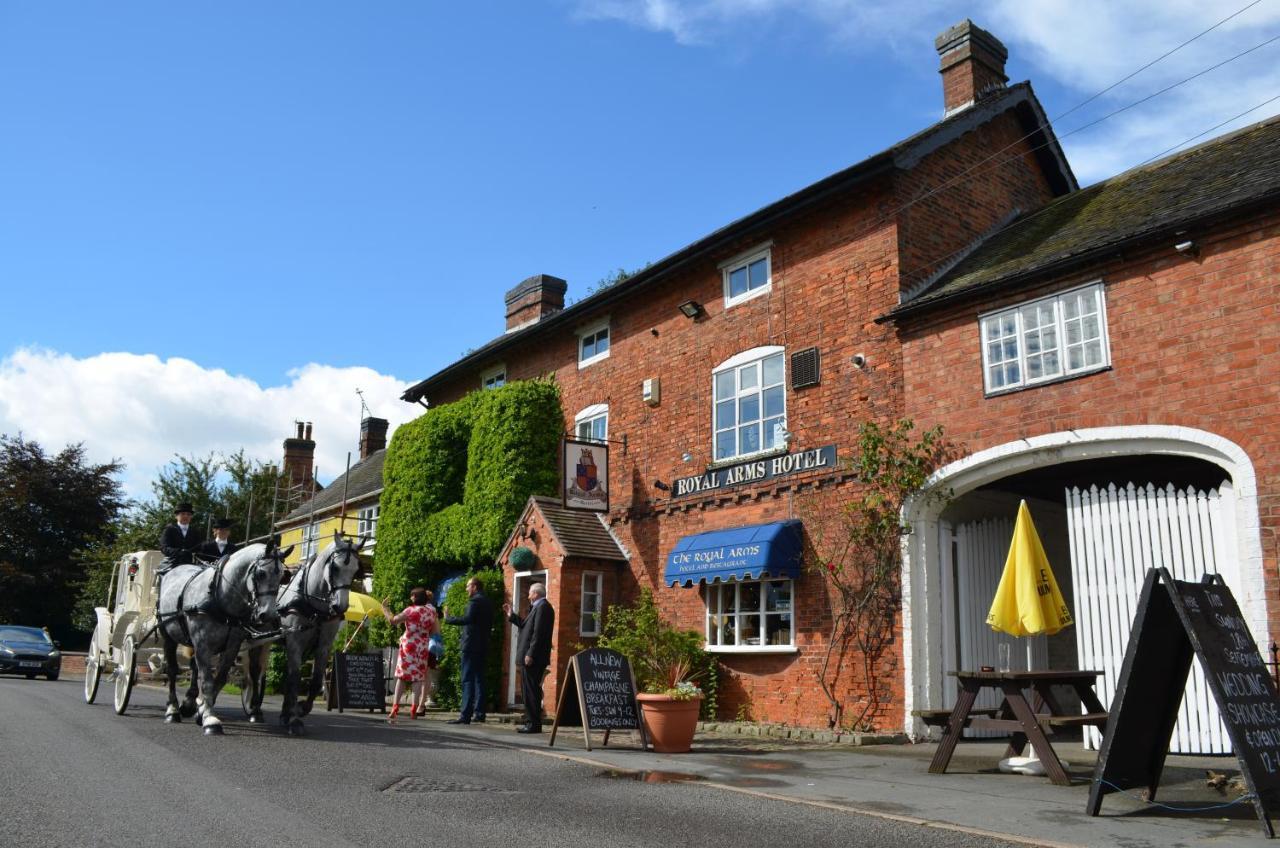 The Royal Arms Hotel Sutton Cheney Eksteriør bilde