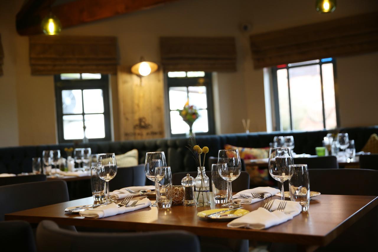The Royal Arms Hotel Sutton Cheney Eksteriør bilde
