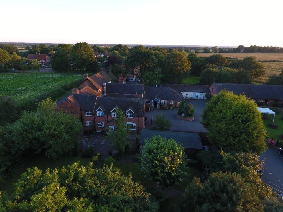 The Royal Arms Hotel Sutton Cheney Eksteriør bilde