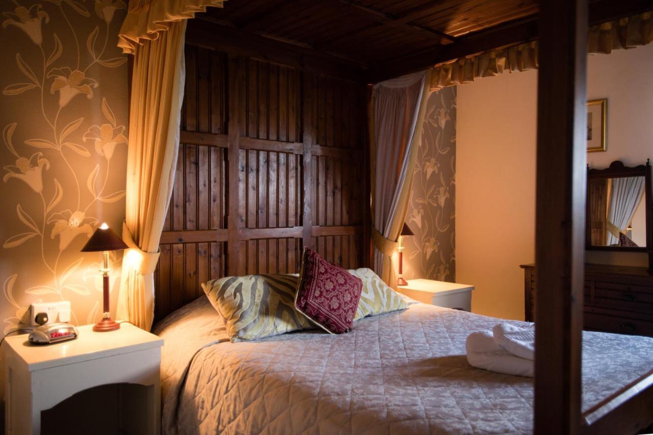 The Royal Arms Hotel Sutton Cheney Eksteriør bilde