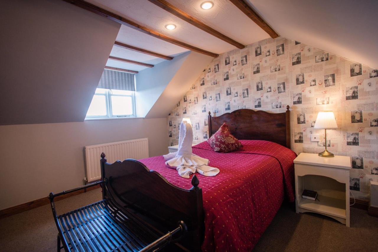 The Royal Arms Hotel Sutton Cheney Eksteriør bilde